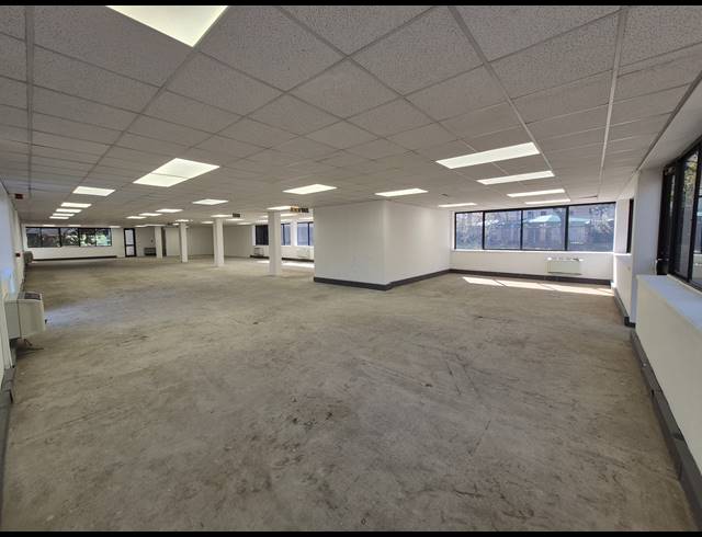 426M² OFFICE TO LET IN WOODMEAD